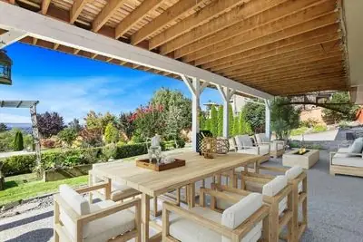 covered pergolas and patio builder Sydney